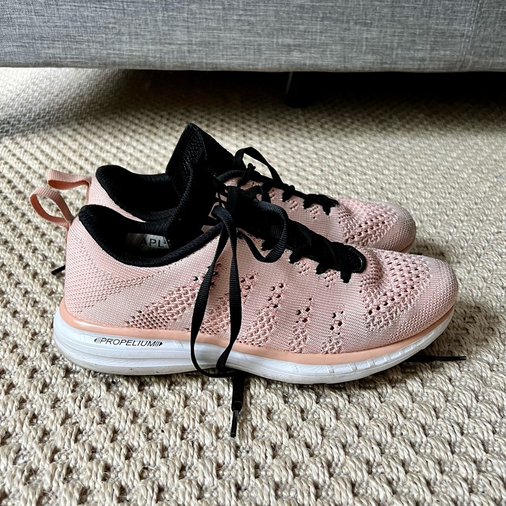 APL Techloom Sneakers
